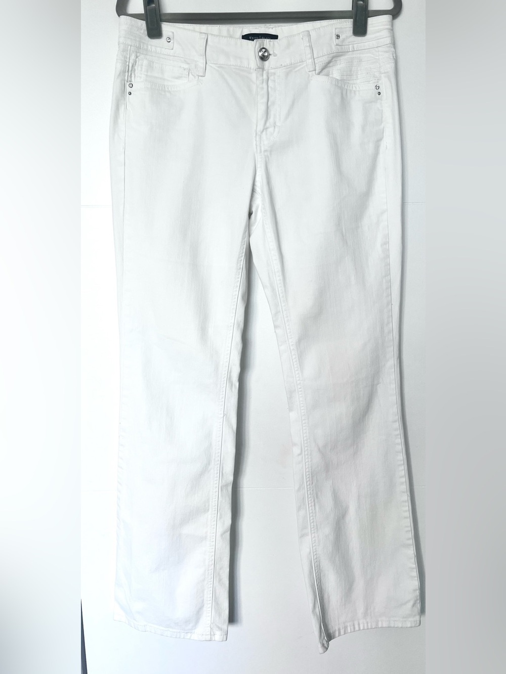 WHBM White Bootcut Jeans Size 8 NWOT Rhinestone Crystal Button